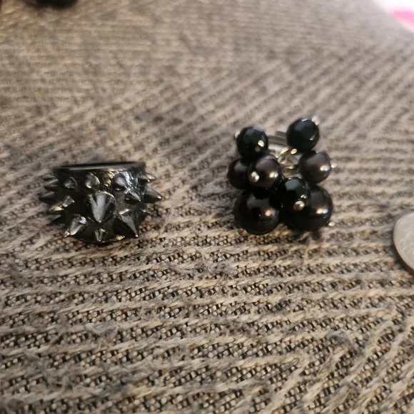 Rings Black Spiked Ring and Beaded - Picture 1 of 8